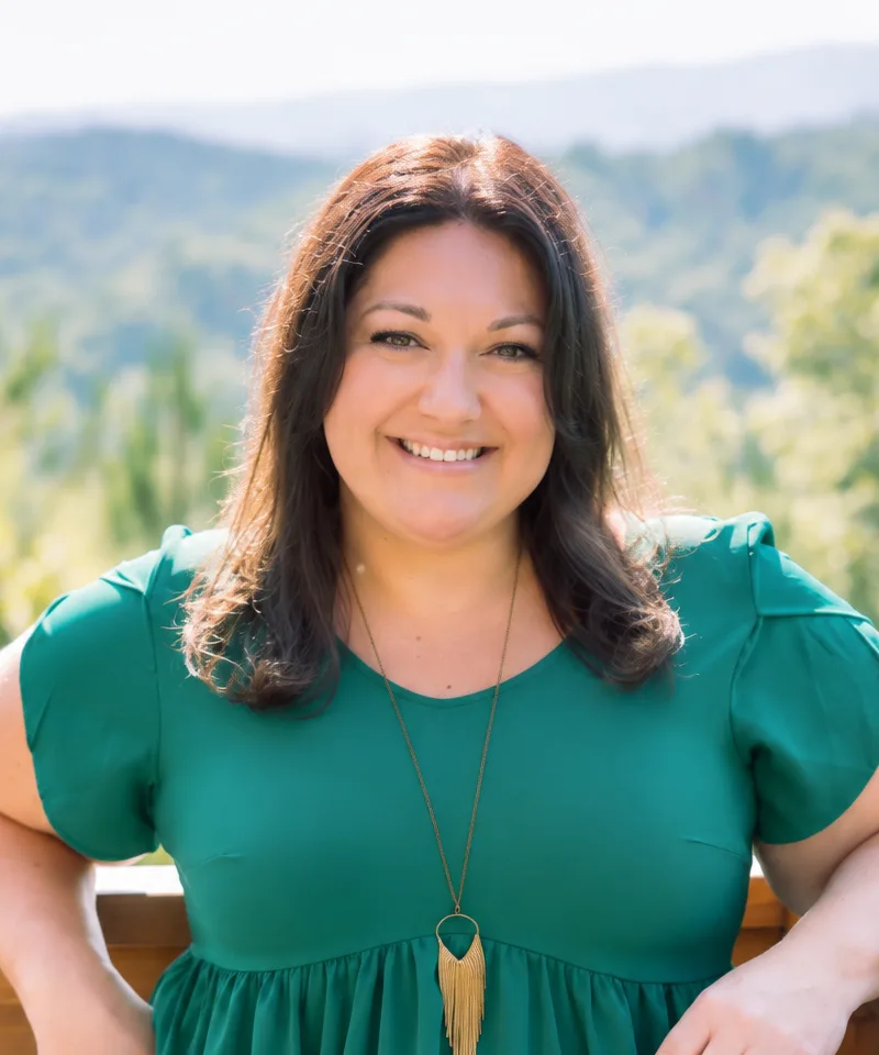 Portrait of Mallory Smith, Director of Education at BrightBridge ABA